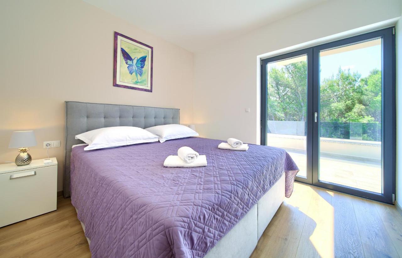 Apartments Paola & Karla With Pool Krk Town Εξωτερικό φωτογραφία