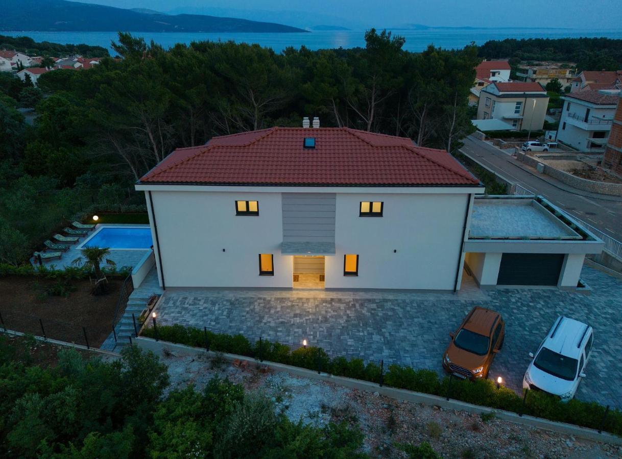 Apartments Paola & Karla With Pool Krk Town Εξωτερικό φωτογραφία