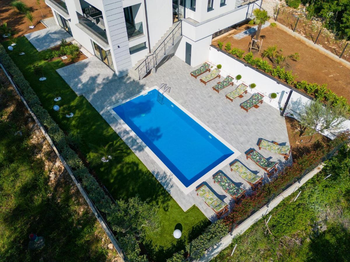 Apartments Paola & Karla With Pool Krk Town Εξωτερικό φωτογραφία