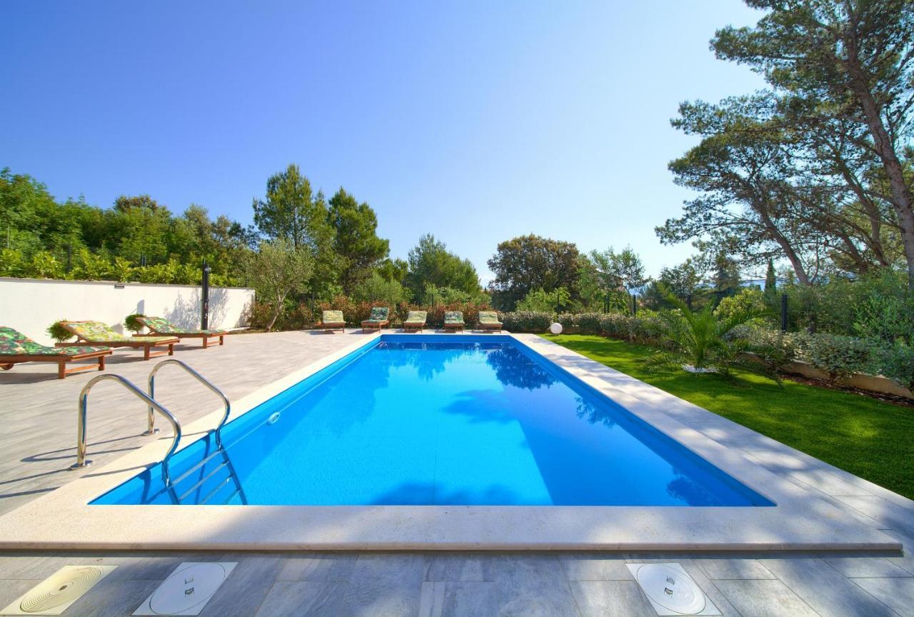 Apartments Paola & Karla With Pool Krk Town Εξωτερικό φωτογραφία