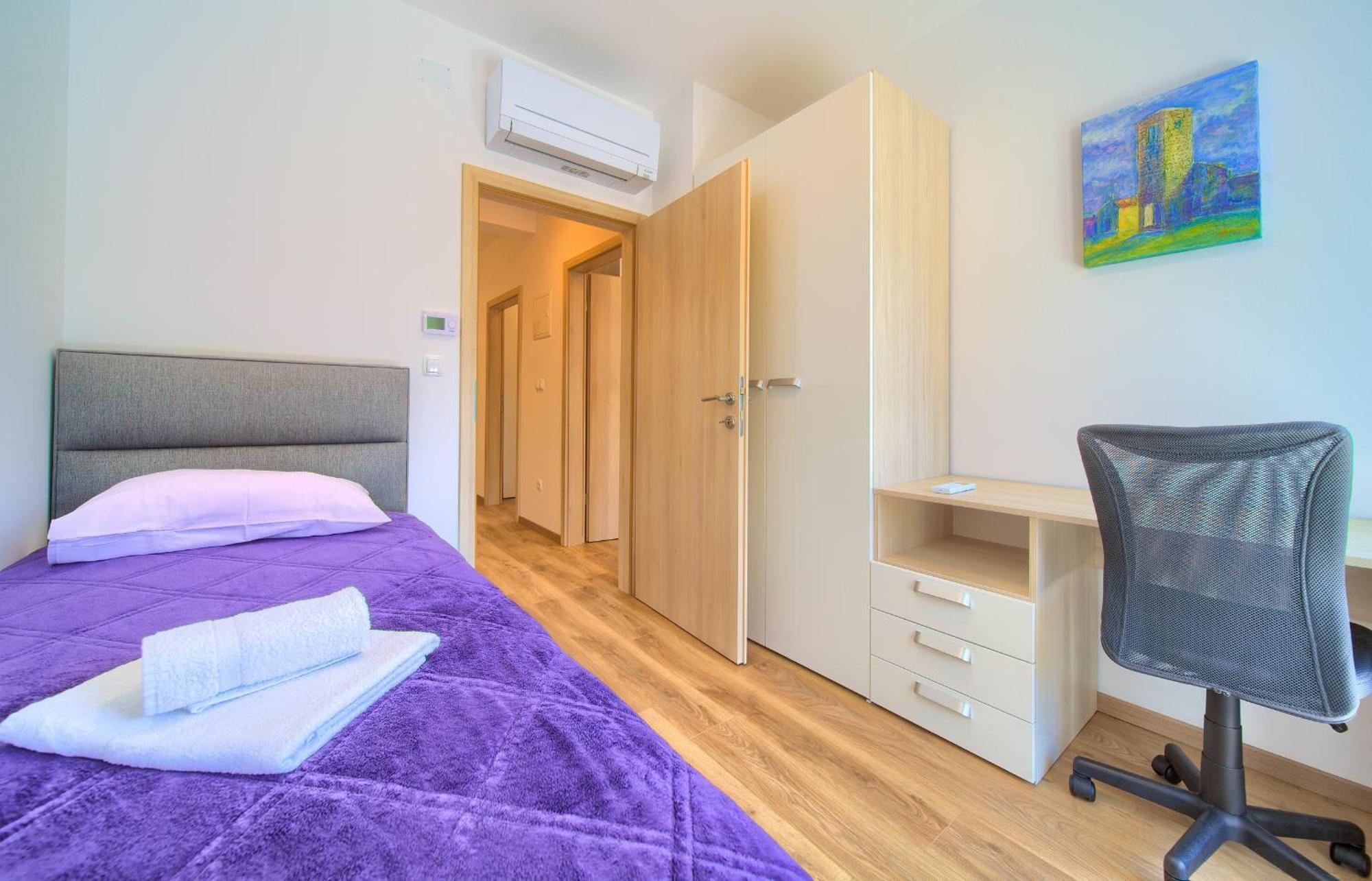 Apartments Paola & Karla With Pool Krk Town Δωμάτιο φωτογραφία